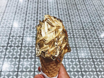 Cây kem dát vàng 24k khuynh đảo Sài Gòn