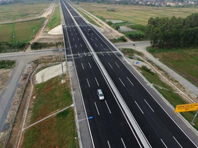 Ngành giao thông đặt kế hoạch hoàn thành gần 600 km Bắc Nam đến năm 2022. Ảnh: Giang Huy