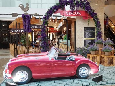 Đến Vincom nhận quà sành điệu đón hè sang