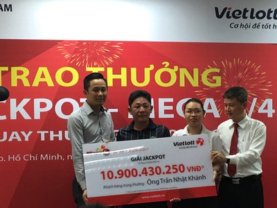 Lần đầu tiên có người nhận giải độc đắc Vietlott không đeo mặt nạ