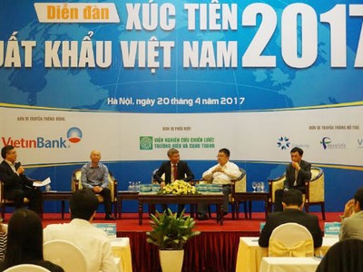 Các chuyên gia và DN bàn cách tăng giá trị xuất khẩu