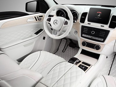 Mercedes GLE Guard - SUV bọc thép với nội thất trắng tinh