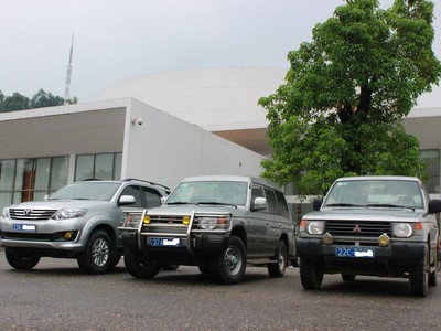 Chính phủ đang nỗ lực cắt giảm xe công. Ảnh: L.Bằng