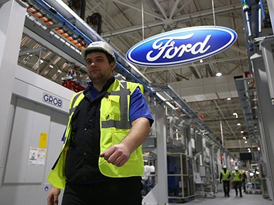 Lợi nhuận quý I năm nay của Ford sụt giảm 42%. Ảnh: DailyMail