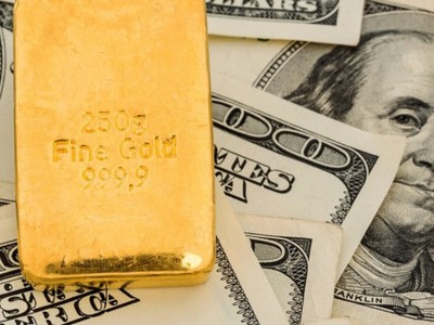 Sáng 17/5, giá vàng bật tăng trở lại, USD lặng sóng