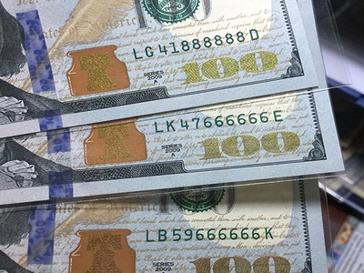 Sáng 23/5, giá vàng trong nước "bất động", USD giảm nhẹ