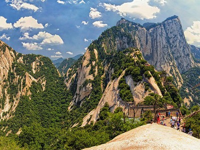 Danh thắng Hoa Sơn có gì hút khách tới ngao du?