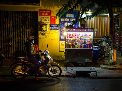 Đêm Việt Nam 'diệu kỳ' trong mắt khách Tây