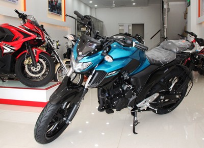 Yamaha FZ25 2017, nakedbike mới đầu tiên về Việt Nam.