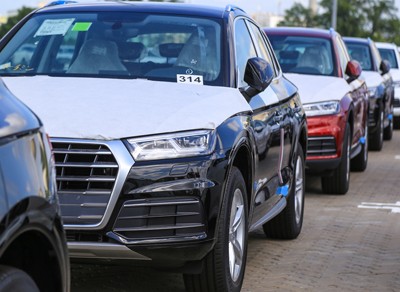 Audi Q5 mới vừa đến cảng tại TP. Hồ Chí Minh.