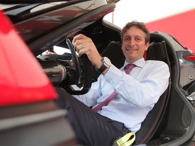 Enrico Galliera - người toàn quyền quyết định ai được mua xe Ferrari. Ảnh: Autocar.