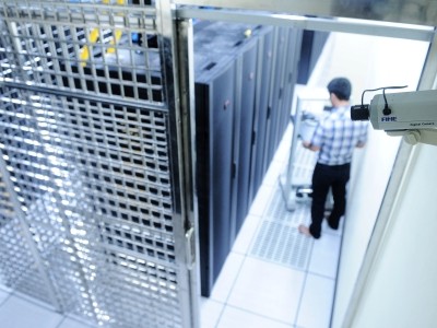 Doanh nghiệp cung cấp dịch vụ hạ tầng cho rằng quy định phải nộp 1,5% doanh thu cho quỹ viễn thông công ích không còn phù hợp. Ảnh minh họa. 