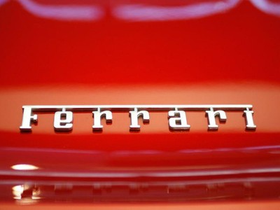 Ferrari xác nhận đang cân nhắc làm xe đa dụng