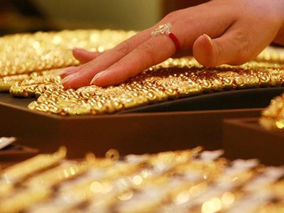 Sáng 10/8, giá vàng bật tăng 120.000 đồng/lượng