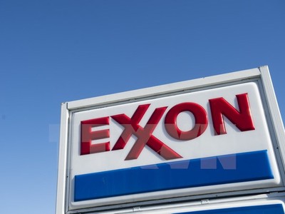 Biểu tượng của Tập đoàn dầu khí Mỹ ExxonMobil tại Woodbridge, bang Virginia. (Nguồn: AFP/TTXVN)