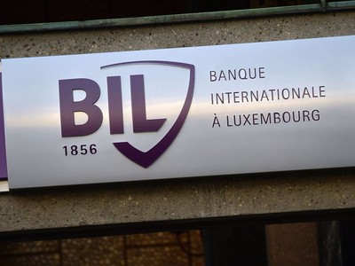 Đại gia Trung Quốc chi hơn 1,7 tỷ USD mua ngân hàng Luxembourg