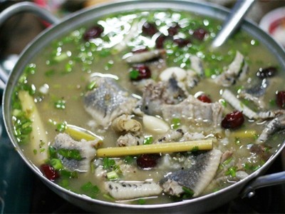 Ba món “tuyệt chiêu” từ rắn hổ hành miền Tây