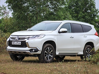 Mitsubishi Pajero Sport 2017 giảm giá lần 2 trong năm 2017.