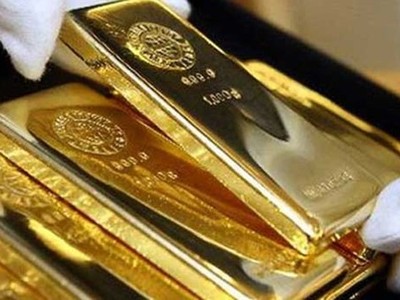 Sáng 10/10, giá vàng thế giới tăng mạnh, giá vàng trong nước vẫn bị "níu chân"