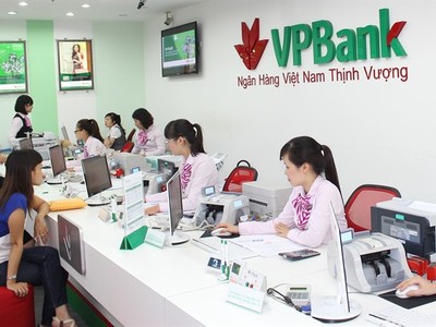 Vợ Tổng giám đốc VPBank đăng ký mua 10 triệu cổ phiếu VPB