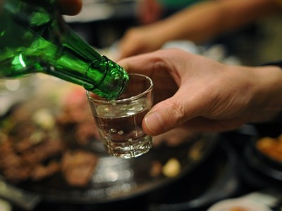 Mẹo uống rượu lâu say