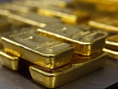 Giá vàng hôm nay (27/2): Tiếp tục điều chỉnh giảm sâu