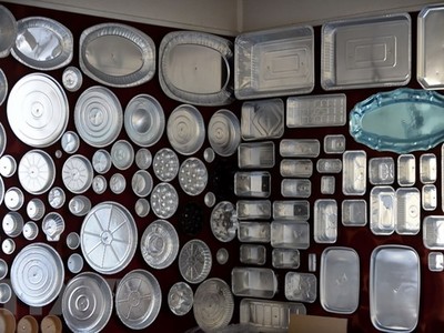 Nhà máy sản xuất khay nhôm ở Saint-Vincent-de-Mercuze, Pháp. (Nguồn: AFP/TTXVN).