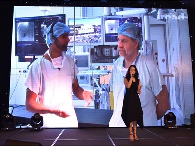 Cầu truyền hình trực tiếp từ Trung tâm ICARD Strasbourg.