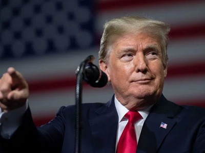 Tổng thống Mỹ Donald Trump phát biểu tại một sự kiện ở Florida hôm 31/7. Ảnh: AFP.