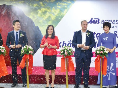 Lễ khai trương Văn phòng đại lý tại Hà Nội của MB AgeasLife tại tòa nhà Central Point, 219 -Trung Kính (Cầu Giấy, Hà Nội).