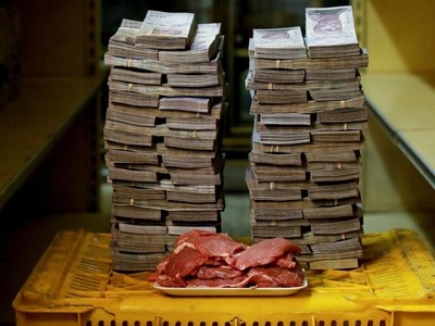 Những thực phẩm đắt đỏ như thịt có giá tới 9,5 triệu bolivar mỗi kg. Ảnh: Reuters