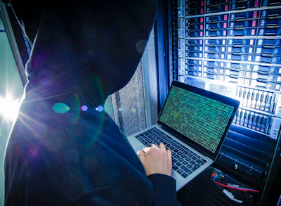 Trung Quốc bị tố cấy chip để xâm nhập các công ty và các tổ chức quan trọng của Mỹ. Ảnh: Fortune