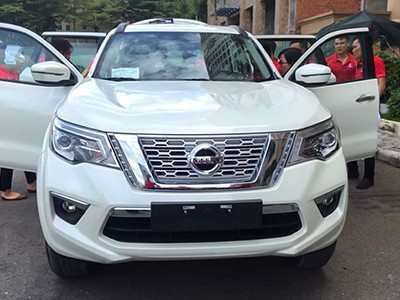 Nissan Terra xuất hiện tại TP HCM hôm 20/10. Ảnh: Nguyễn Bắc.