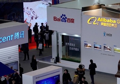 Gian hàng của các công ty công nghệ Trung Quốc tại một sự kiện. Ảnh: SCMP