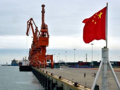 Một cảng biển ở Quảng Tây (Trung Quốc). Ảnh: Reuters.