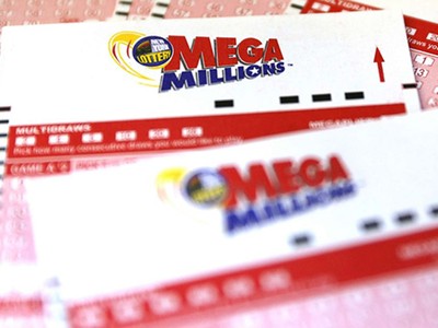 Vé xổ số Mega Millions ở Mỹ. Ảnh: Reuters