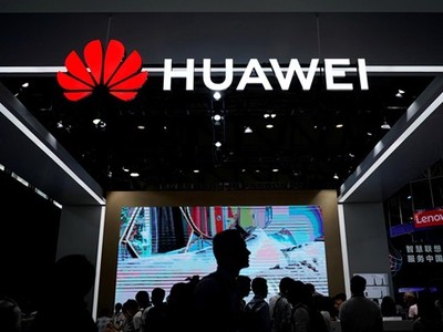 Bảng hiệu Huawei tại triển lãm điện tử tiêu dùng châu Á tại Thượng Hải, Trung Quốc tháng 6/2018. Ảnh: Reuters.