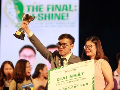 Thí sinh Quách Hà Bình, quán quân I-INVEST! 2019 đến từ trường Đại học Kinh tế Quốc dân.