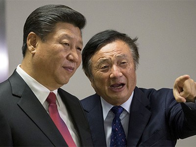 Ông Tập Cận Bình và Nhậm Chính Phi tại trụ sở của Huawei ở London năm 2015. Ảnh: Reuters.