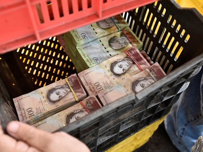 Đồng bolivar. Ảnh Internet