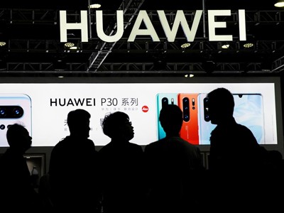 Huawei đòi tiền bản quyền Verizon có thể là bước đi liên quan tới chính trị. Ảnh: Reuters.