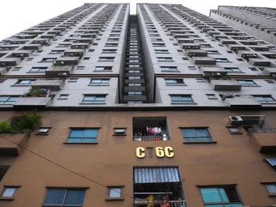 Toà nhà được xác định là xây trái phép trong dự án của tập đoàn Mường Thanh. Ảnh: Phạm Dự.