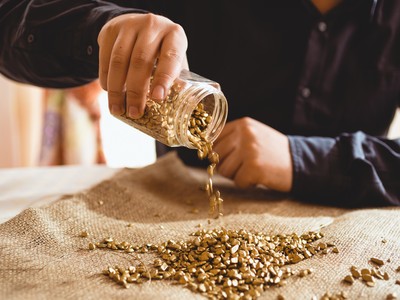 Giá vàng hôm nay ngày 9/9: Vàng trong nước lặng sóng