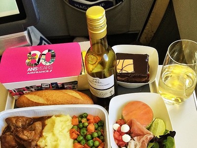 Khẩu phần ăn trên máy bay của các hãng hàng không nổi tiếng
