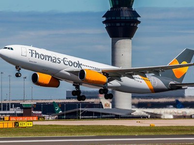 Một máy bay của công ty Thomas Cook. Ảnh: Sun.