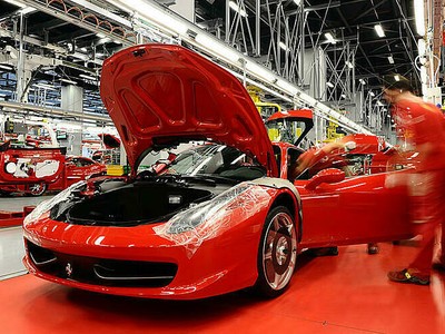 Bên trong nhà máy sản xuất của Ferrari. Ảnh: Autocar