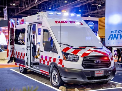 Doanh số xe Transit của Ford tăng mạnh ở Trung Đông nhờ được hoán cải thành xe cứu thương