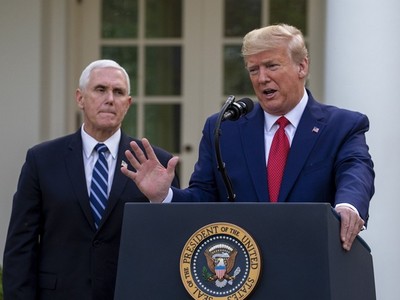 Tổng thống Donald Trump họp báo tại Nhà Trắng ngày 29/3. Ảnh: AFP.