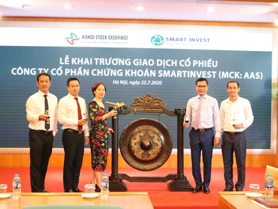 Chứng khoán SmartInvest (AAS) tăng kịch trần trong phiên giao dịch đầu tiên 