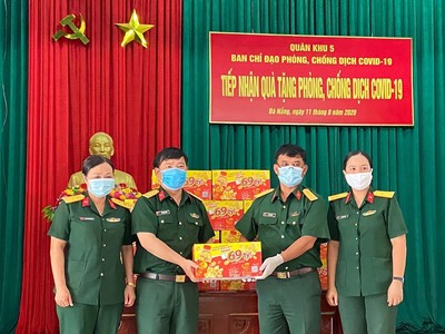 72.000 sản phẩm Trà Thanh Nhiệt Dr Thanh tiếp sức đồng bào, chiến sĩ tại Quân khu 5 và Quân khu 7
